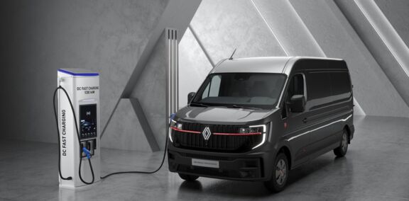 renault-master-4-elektrisch-laadpaal-lvs