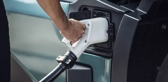 opladen-elektrische-truck-1