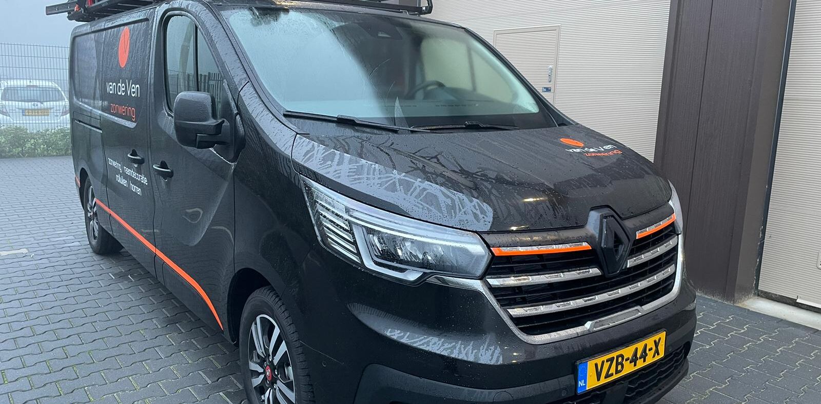 somethingsomethingYrr8LA Aflevering van de Ven Zonwering