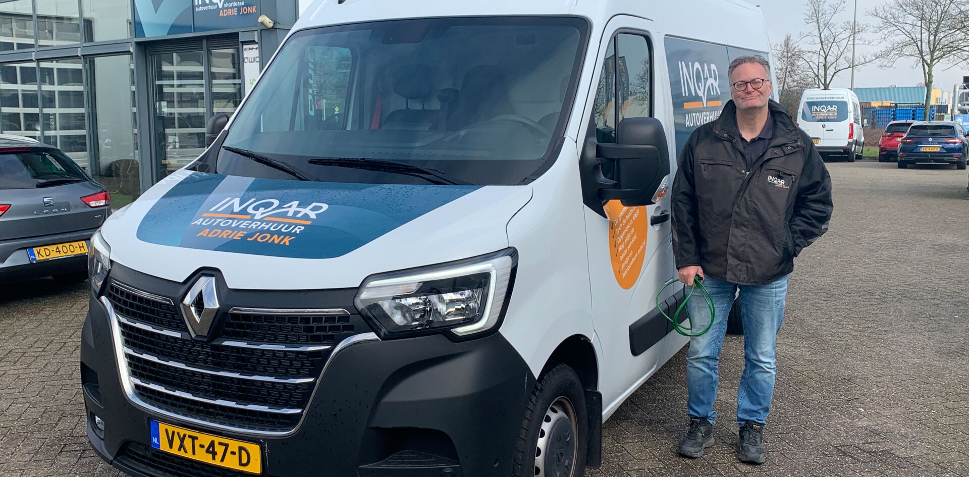 somethingsomethingwY90zP Aflevering INQAR Autoverhuur Adrie Jonk