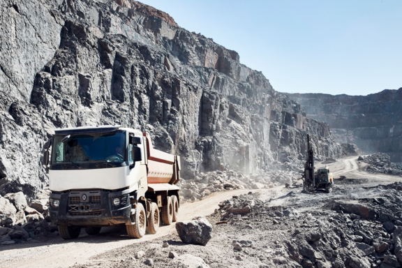 LVS-Renault-Trucks-K-image5 LVS-Renault-Trucks-K-image5