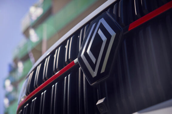 Renault-Trucks-master-platform-cab-03 Renault-Trucks-master-platform-cab-03