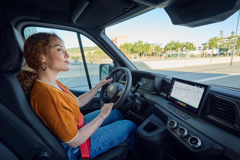 Renault-Trucks-master-platform-cab-02 Renault-Trucks-master-platform-cab-02