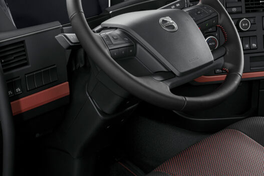 Stel de ideale rijspositie in met het verstelbare stuur met verstelbare stuurkolom Stel de ideale rijspositie in met het verstelbare stuur met verstelbare stuurkolom