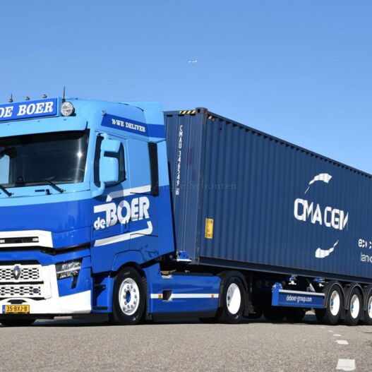 somethingsomething2c6tMV Aflevering De Boer Transport