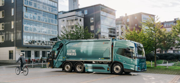 Volvo_Trucks-dealernaam-Volvo_FM_Low_Entry_01 Volvo FM Low Entry